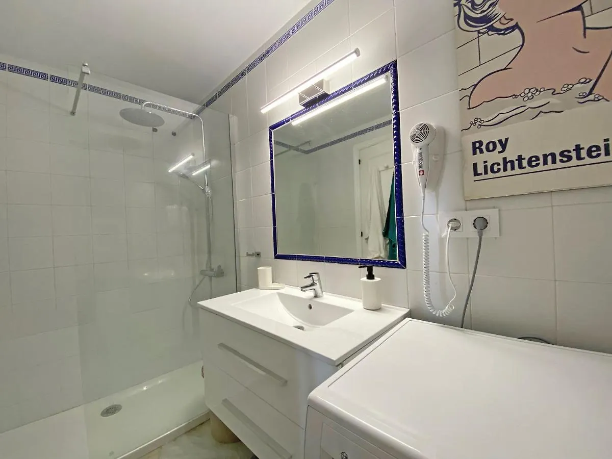 Santa Barbara A Beach Front Apartment With Sea View And Garage In Conil 科尼尔-德拉弗龙特拉
